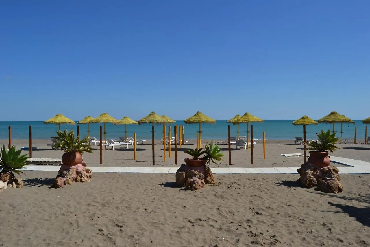 アパート Torremolinos Playa La Carihuelaアパートメント